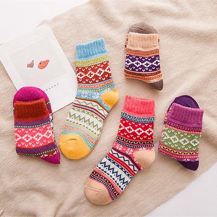 SET 5 ĐÔI TẤT(VỚ) THỔ CẨM cho chị em yêu thích họa tiết thổ cẩm