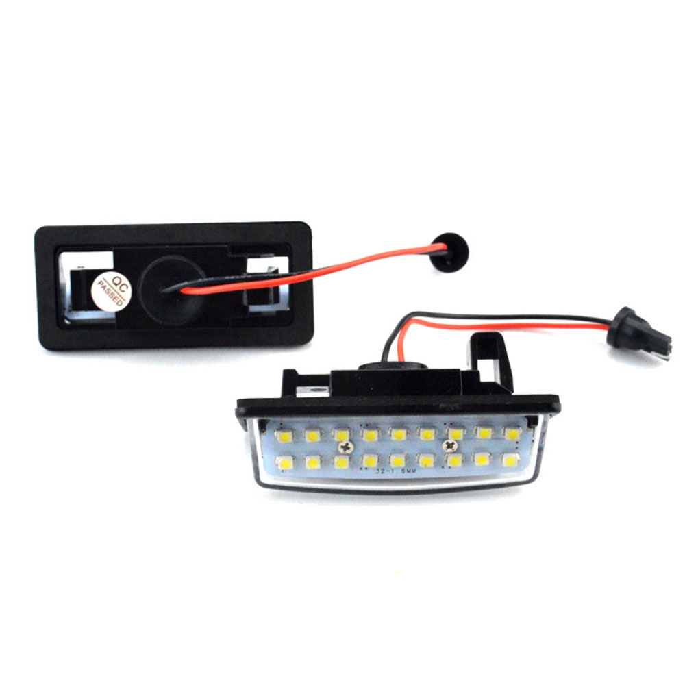 Set 2 Đèn Led 18smd Gắn Biển Số Xe Ô Tô Nissan Teana J31 J32 Maxima Cefiro Altima Rogue Sentra