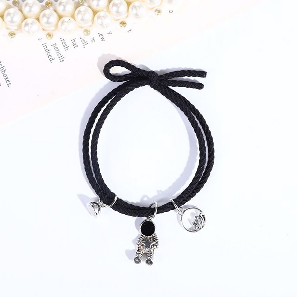 Cặp vòng tay dây bện mặt phi hành gia có nam châm hút nhau nhiều màu tùy chọn dành cho cặp đôi | BigBuy360 - bigbuy360.vn