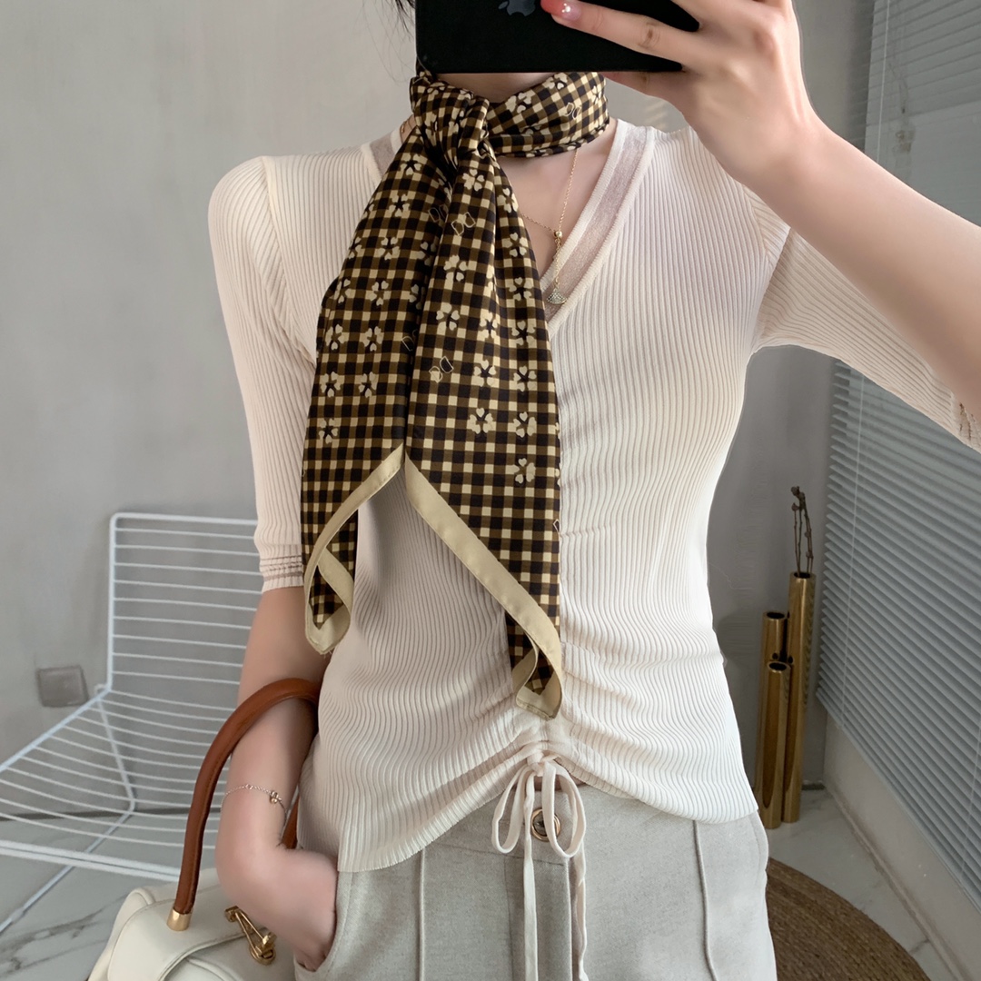 ✨Ready Stock✨90CM Ladies Elegent Large Quare Scarf Soft Shawl Geometry Wrap Hijab Women Travel Bandana Foulard Neckerchief Imitated Silk Square Striped Scarf WJ1007