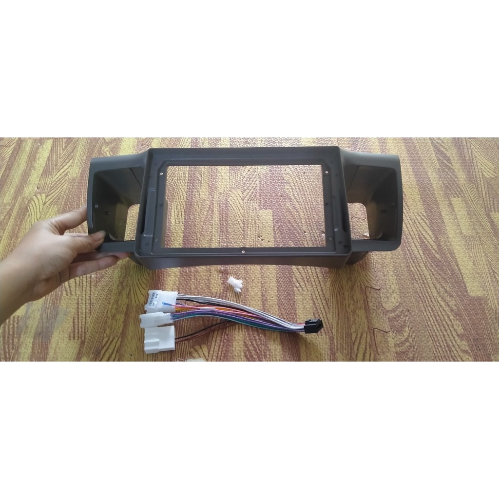Mặt dưỡng Altis 2003 - 2007  có jack nguồn zin