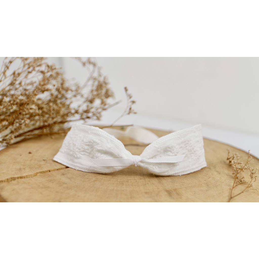 Mẫu nơ ren boi thêu Vintage dịu nhẹ cho da bé - Turban, bờm hay kẹp - Đủ kích cỡ cho bé từ 0 tháng tuổi.