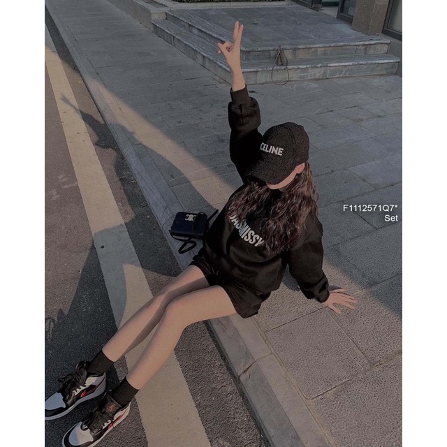 Set áo croptop thêu nổi tay ngắn + quần suông 0923 thaotranshop90