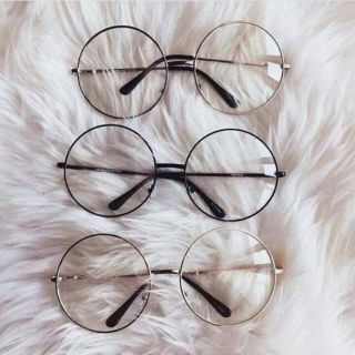 Kính tròn gọng sắt cute