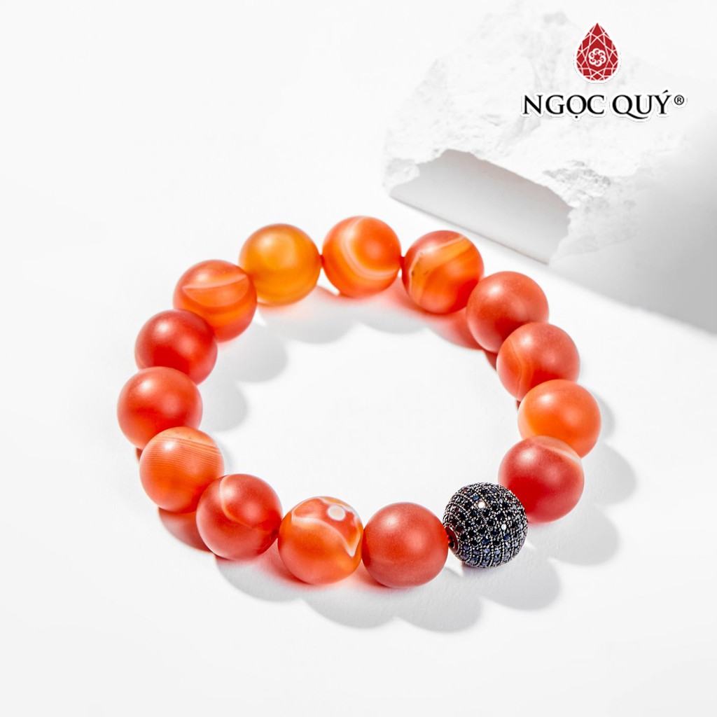Vòng Tay Mã Não Đỏ Nhám Charm Cầu đính đá size hạt 14mm - Ngọc Quý