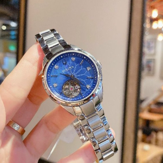 Đồng hồ cao cấp nữ Bulova 96p191, máy cơ, mặt xanh hở tim cực đẹp.