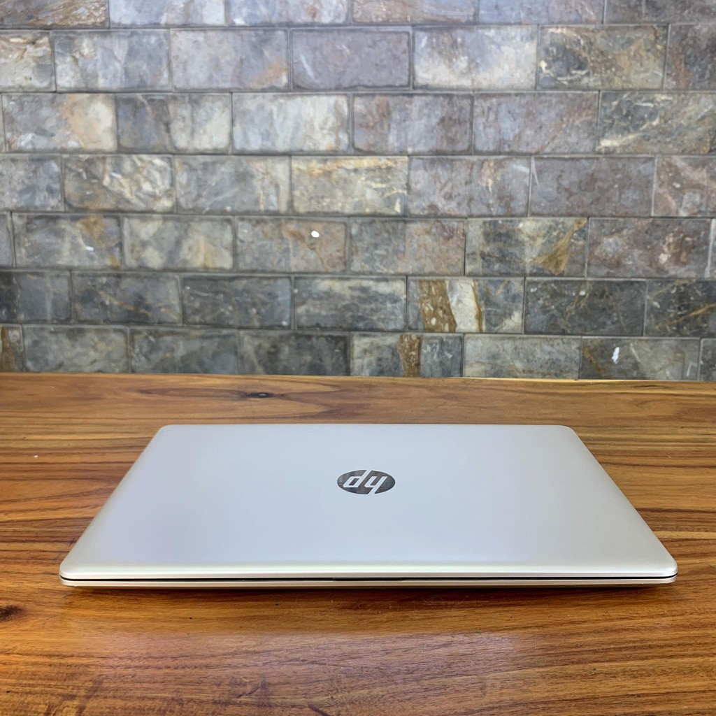 Laptop HP 15 i7-7500u RAM8G SSD128G+HDD1TB 15.6inch FULL HD vga rời màu gold | BigBuy360 - bigbuy360.vn