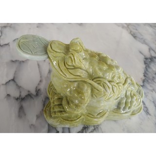 Cóc ba chân Thiềm Thừ, đá xanh cốm Serpentine Yên Bái tự nhiên, chạm khắc thủ công