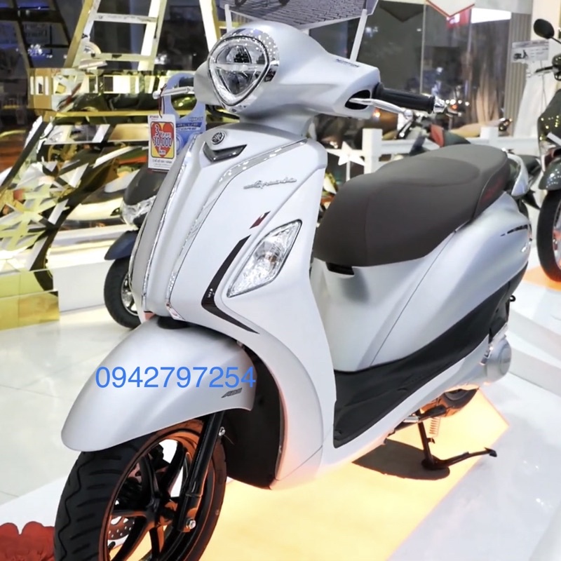 Sơn xe máy Yamaha Grande màu Bạc sáng MTP417-2K Ultra Motorcycle Colors