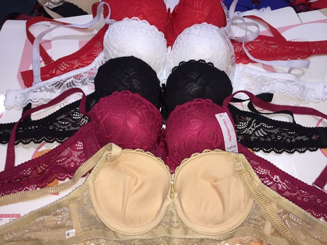 Áo lót ren Thái đệm dày nâng ngực đẩy ngực tạo khe