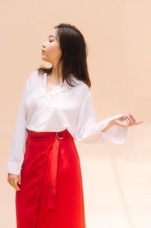 Áo sơ mi cổ bèo trắng