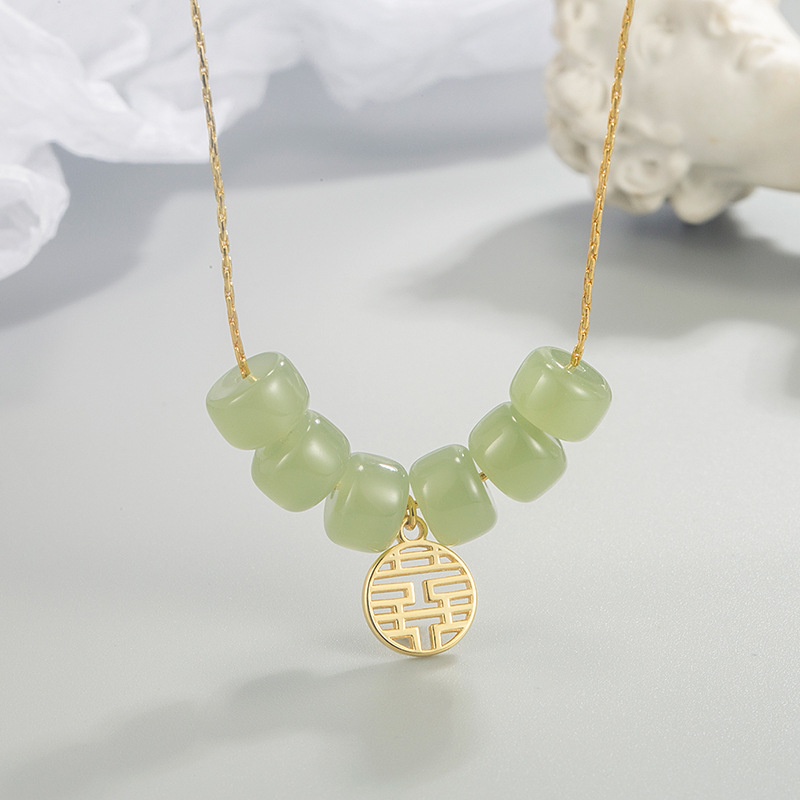 Vòng cổ Vàng Mặt Ngọc Bích Thời Trang