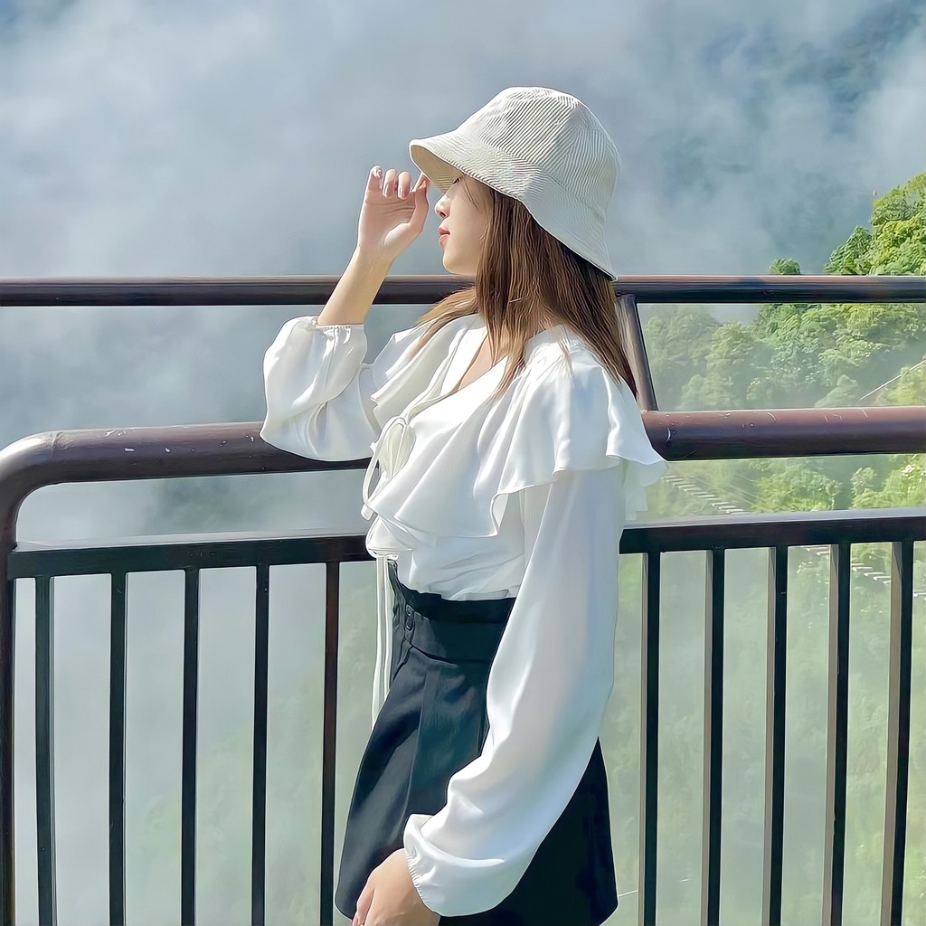 [Mã WABRTN02 giảm 10% ]Áo sơ mi lụa vai bèo chống nhăn tingoan IT’S HUNNIE BLOUSE/WH