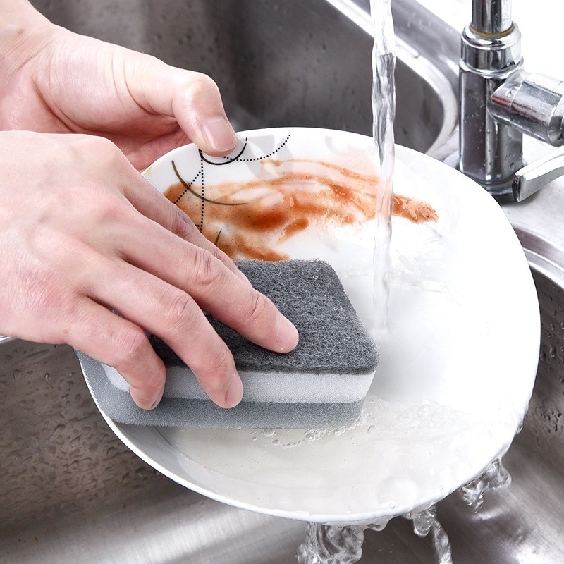 Miếng Xốp Rửa Chén Hai Mặt Màu Xám Trắng Tiện Dụng Cho Nhà Bếp