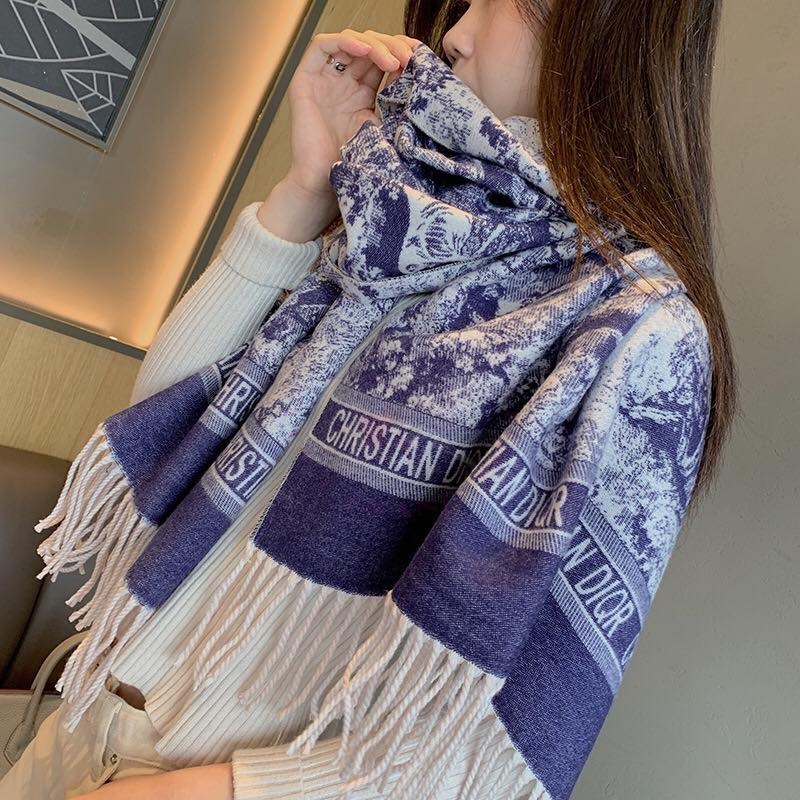 Khăn choàng Dạ hiệu cao cấp Tặng kèm túi Hộp Hiệu 01