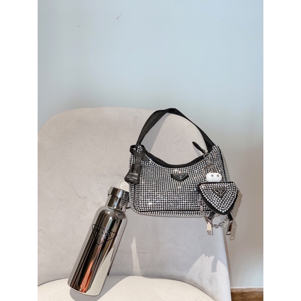Túi Xách Prada Đá Kèm Bình Trắng Đen  -  By Anh Dinh Phuong