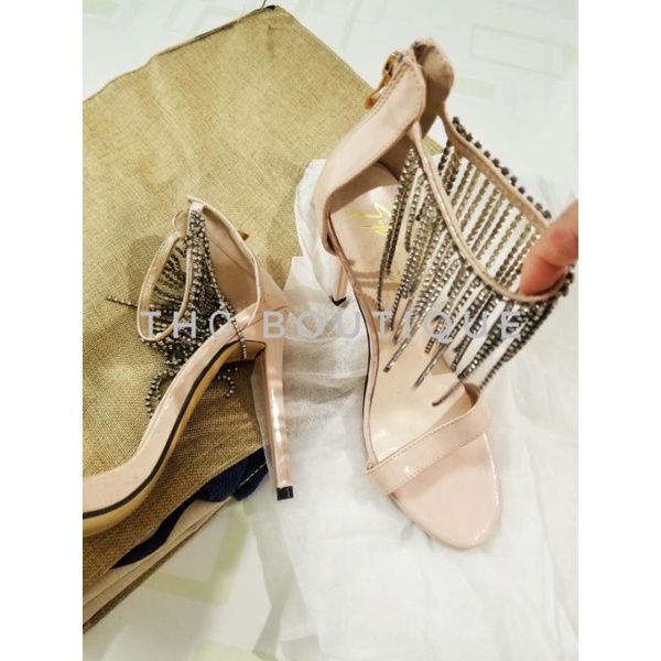 Giày sandal cao gót C. COWAN xuất xịn cao cấp da bóng quai ngang màu be cổ dây tua rua đính đá 11cm size 38