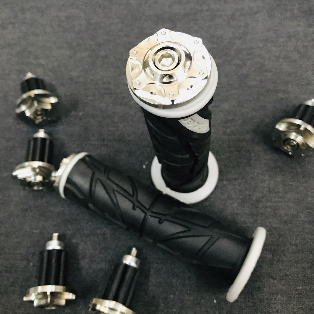 [XẢ KHO] COMBO Gù xe máy inox SALAYA cùng bao tay SPIDER màu đen siêu êm mềm mại phượt xuyên việt