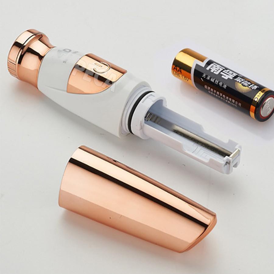 Máy cạo lông nách tẩy lông cầm tay Kemeii KkM 577 sử dụng pin 2A không đau rát
