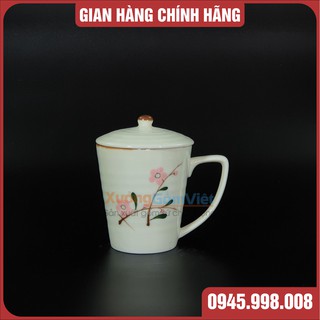 Cốc sứ có nắp vẽ đào hồng dung tích 360ml tặng kèm hộp carton, thích hợp làm quà tặng gốm sứ cho những người thân yêu