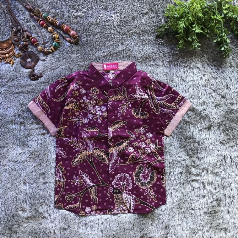 Áo sơ mi bé Magenta Batik Koko cho bé trai, chất liệu Cotton mềm mại, thoải mái