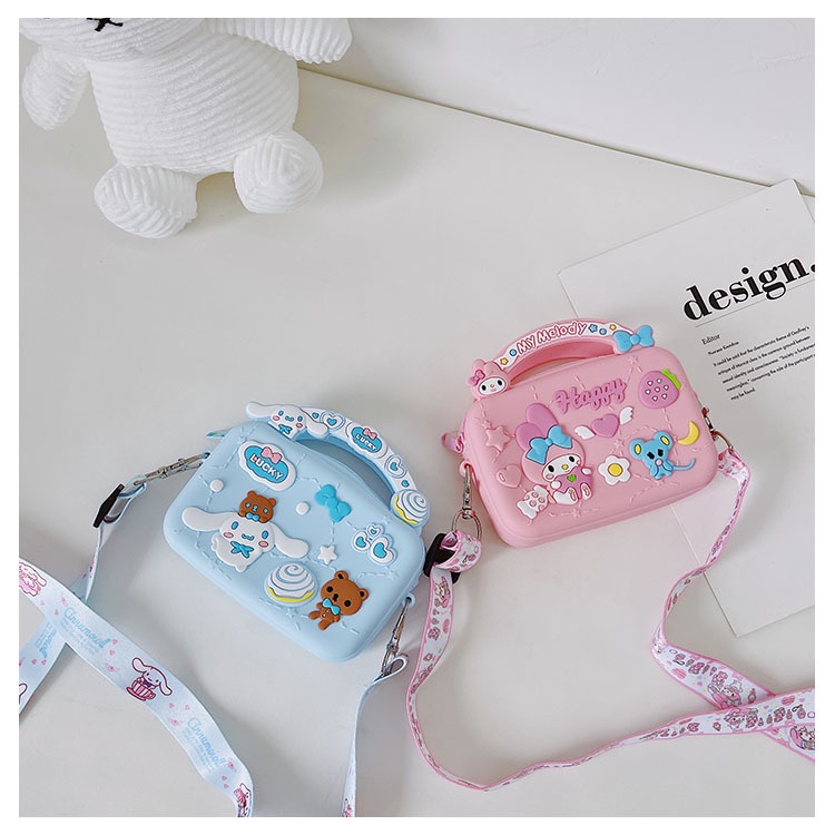 Túi Đeo Chéo Cho Bé, Túi Đeo Chéo Trẻ Em, Túi Hoạt Hình Mini Cho Bé Đi Chơi, Du Lịch, Đựng Lì Xì Tiện Lợi (Mẫu Túi Vuông