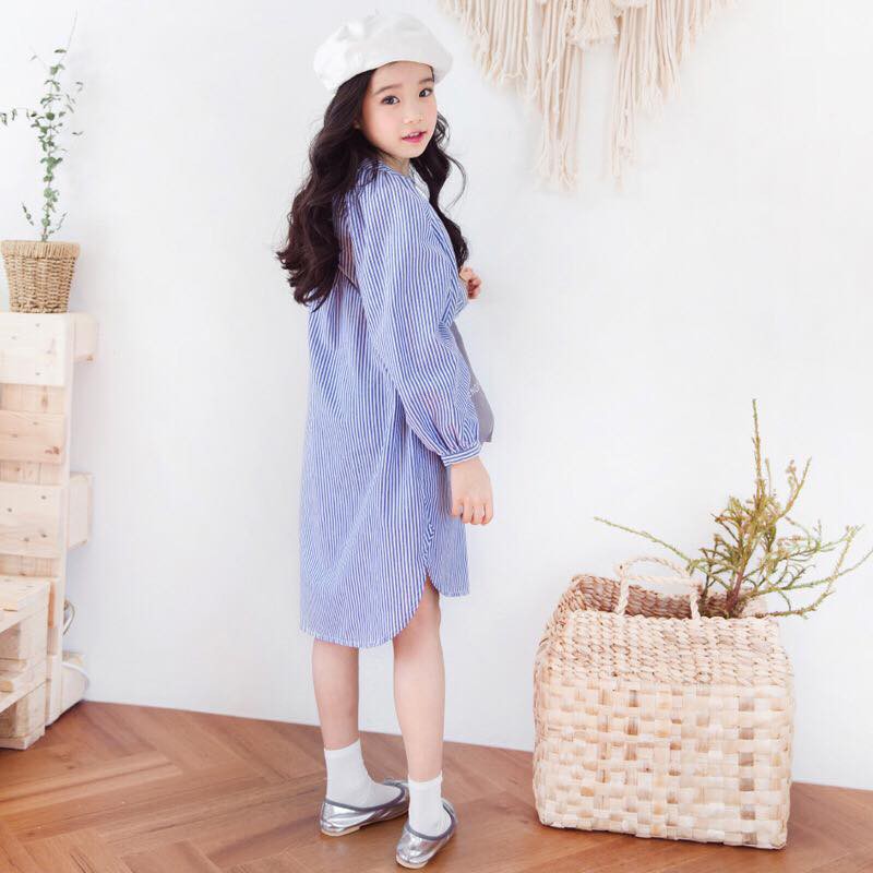 Váy liền kẻ sọc nổi bật