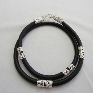 Dây chuyền nam bằng cao su DNAD007