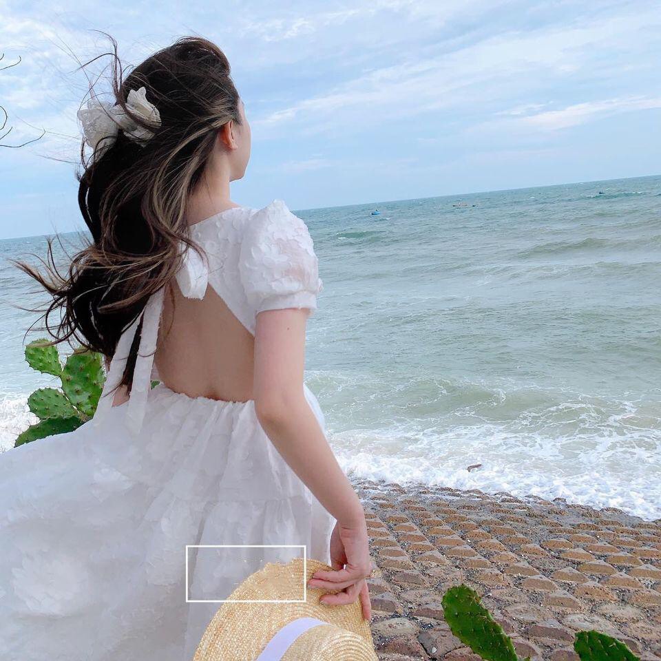 Váy đầm nữ xòe đi biển đi tiệc cột nơ hở lưng bo chun chất ren hoa nổi V0088 freesize AĐ BOUTIQUE