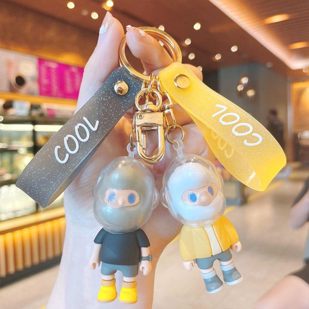 Móc Khóa Hình Cậu Bé PEWANY Hood 3D Ngộ Nghĩnh Giá Đỡ