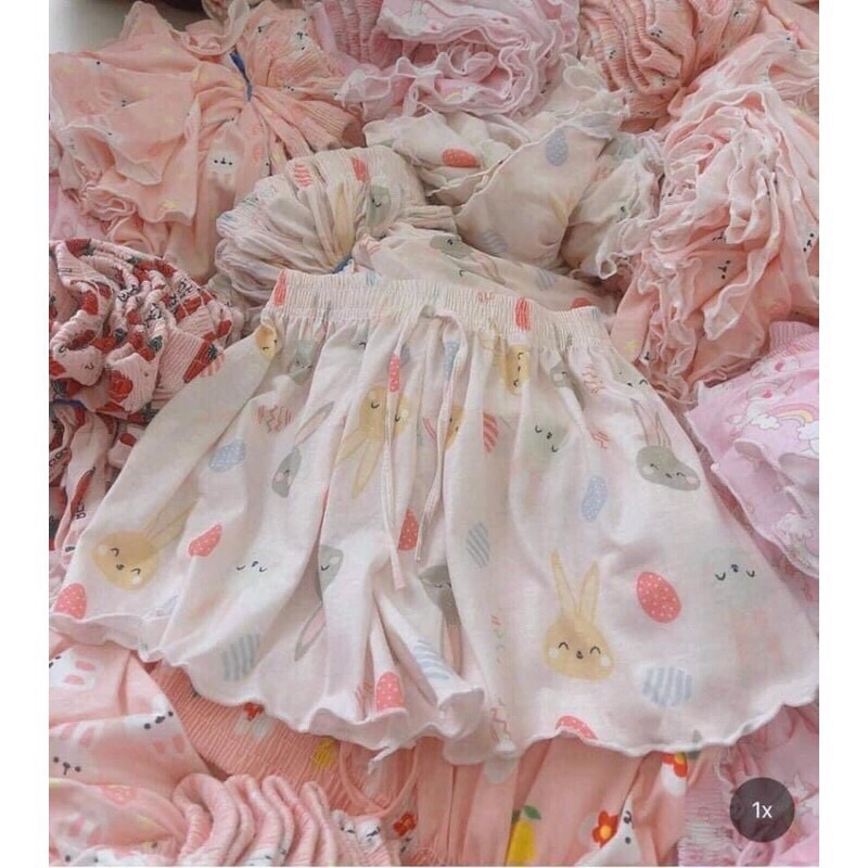 Quần đùi thái Hình Hoa xinh xắn , quần ngủ thái ống rộng | BigBuy360 - bigbuy360.vn