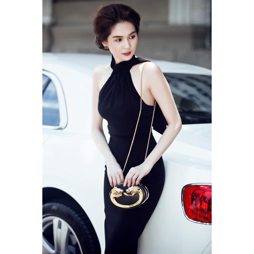 Đầm Ngọc Trinh ôm body thiết kế sang trọng