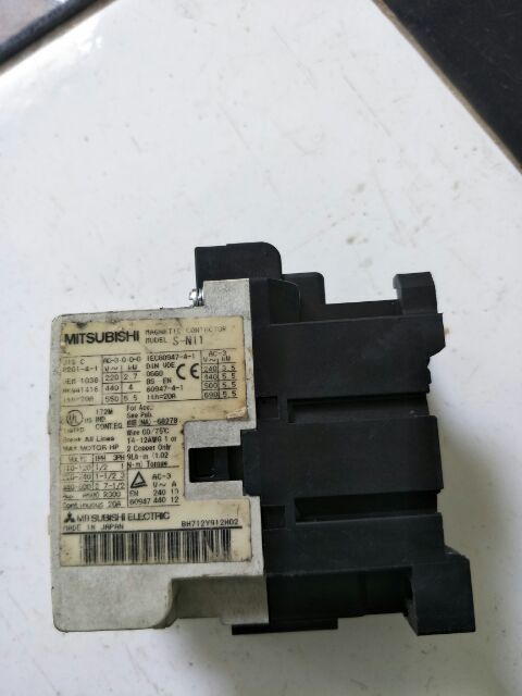 Khởi động từ Mitsubishi 20A