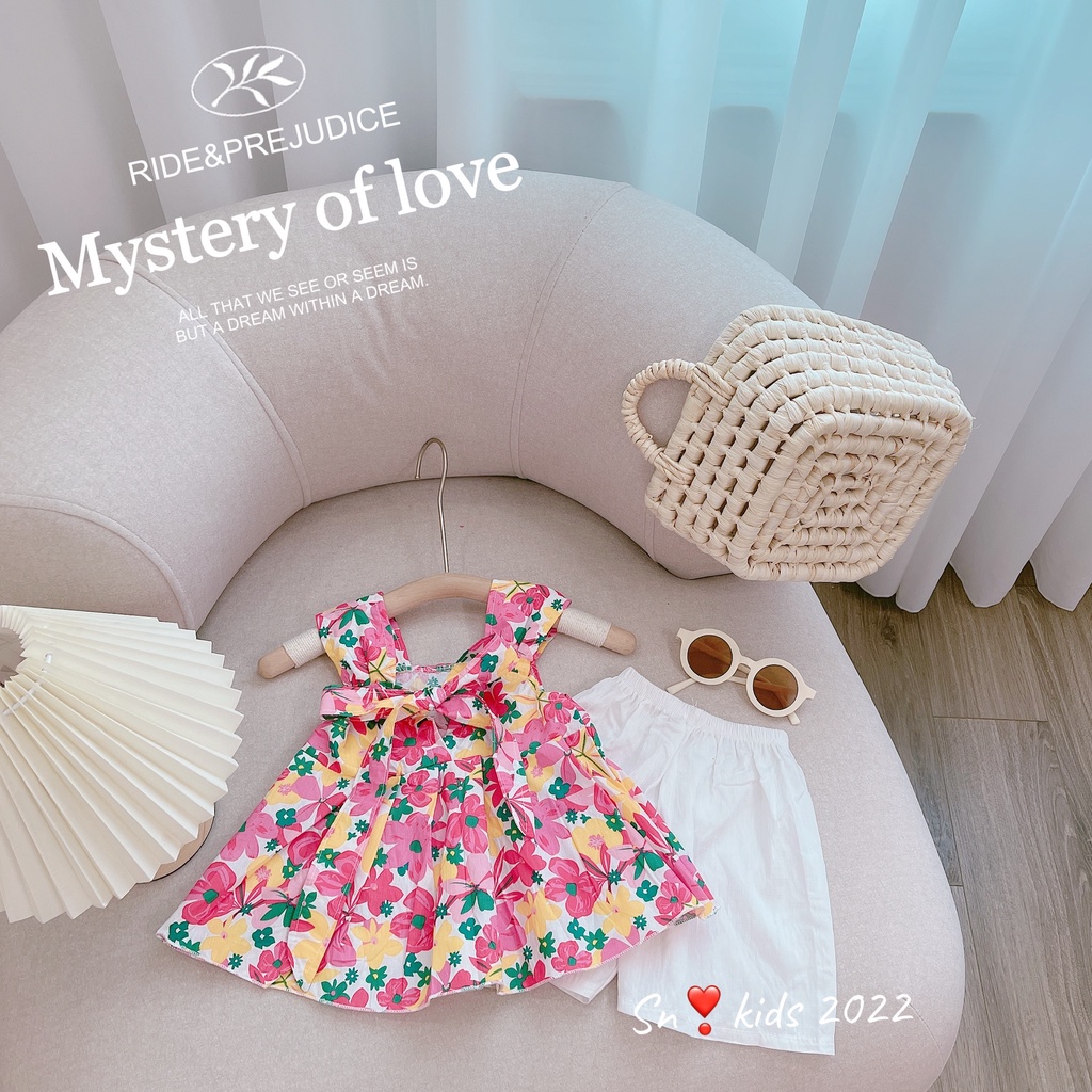 Bộ 2 dây hoa bé gái, Sét áo thô hoa to cộc nơ sau lưng kèm quần short đũi trắng cho bé