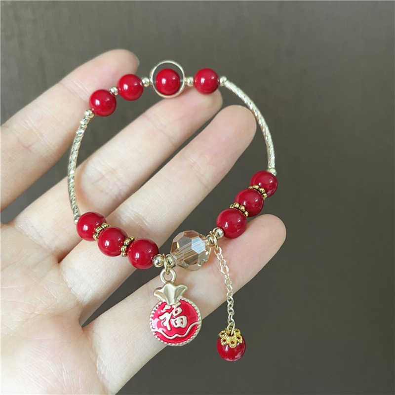 Vòng Tay Chuỗi Hạt Đá Tự Nhiên Mặt Hình Năm Mới 2022