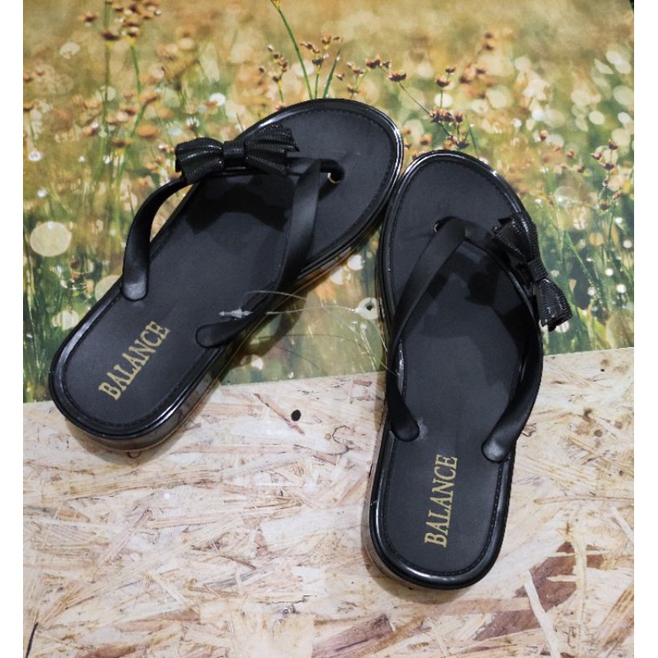 Mới Giày Sandal New Balance Thời Trang Năng Động Cho Nữ