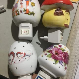 Đèn xông tinh dầu mini kèm tinh dầu