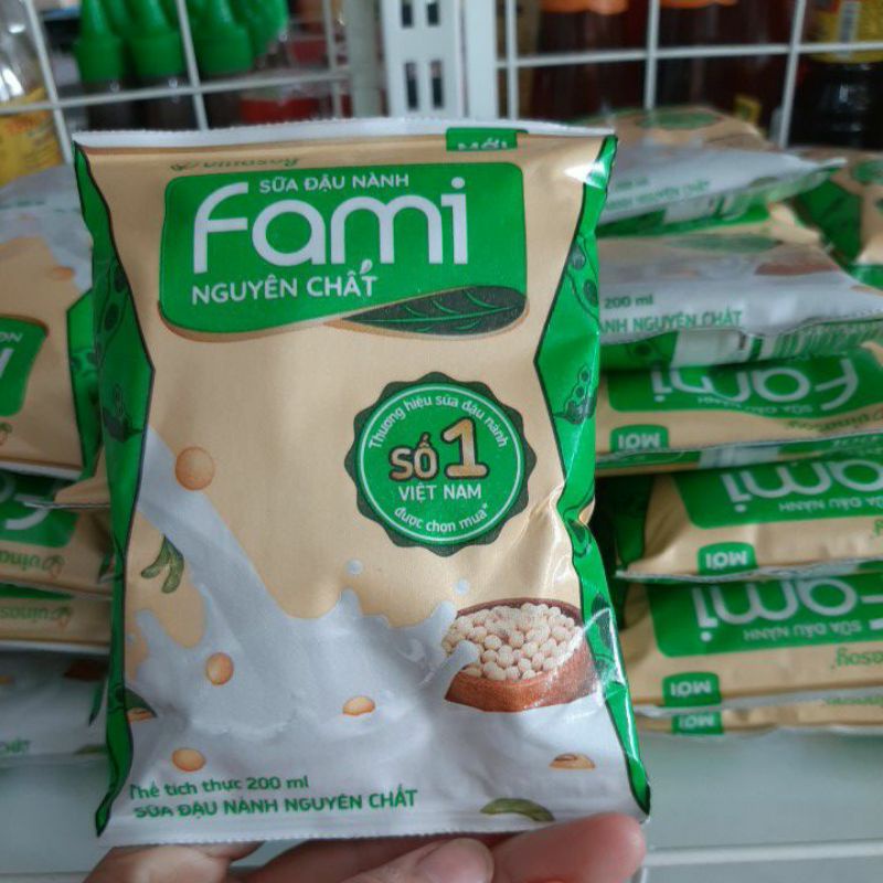 Sữa đậu nành Fami nguyên chất