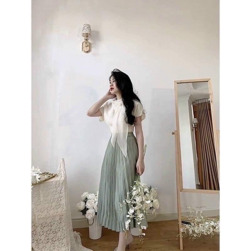 Set áo nơ cổ lệch mix chân váy xếp ly xanh