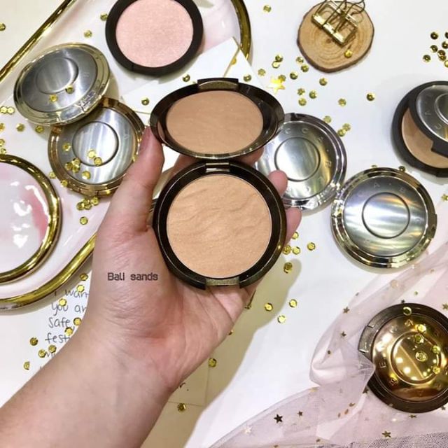 Tạo Khối Bronzer Becca