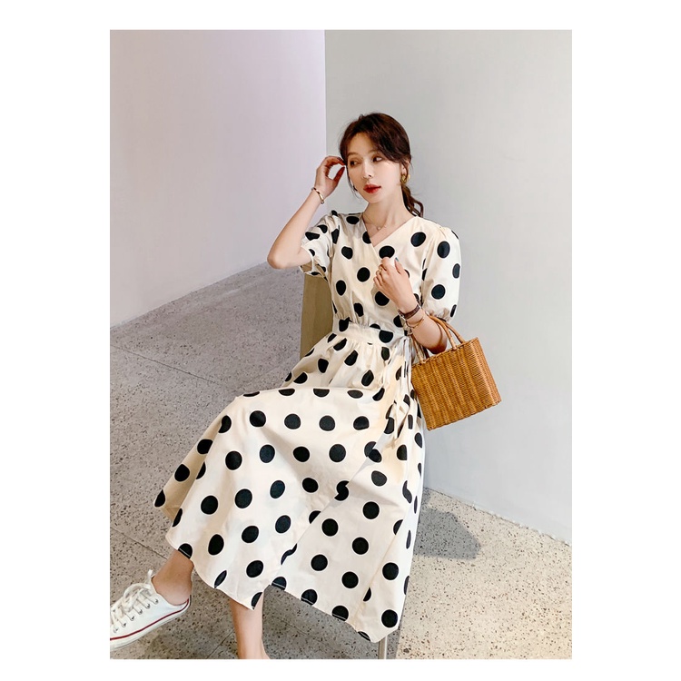 Đầm dài dáng chữ A họa tiết chấm bi thời trang Pháp 2022
