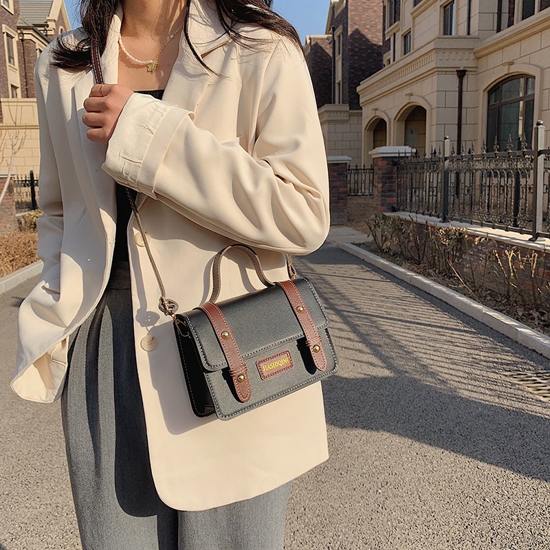 Retro bag women's spring 2021 new tide online celebrity ins temperament shoulder messenger bag fashion portable small square bag