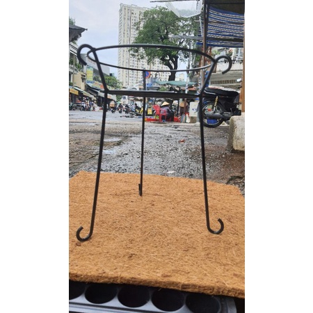 đôn sắt kê chậu cây cao 30cm kiểu 3 chân độc đáo