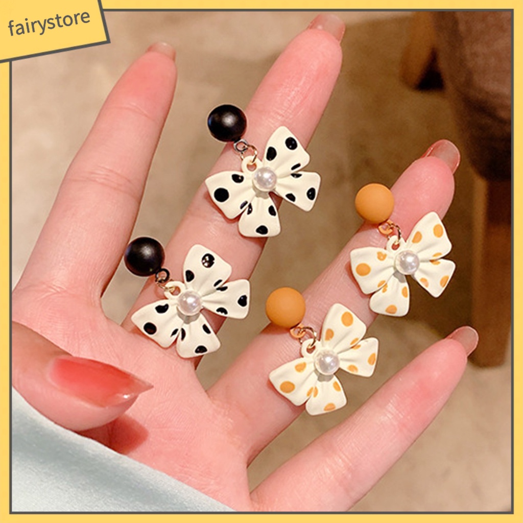 Khuyên tai nữ trang dáng dài tạo hình độc đáo