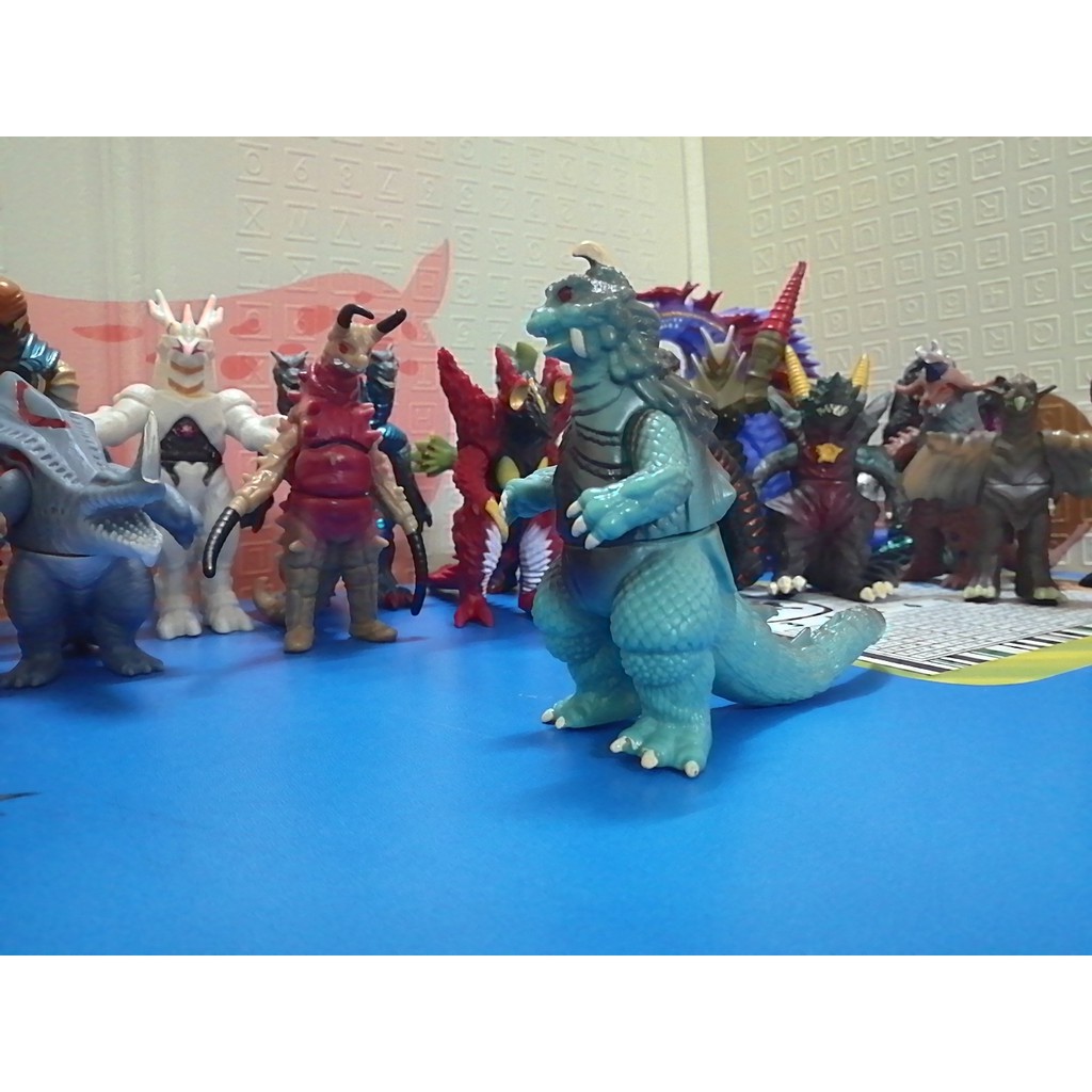 Mô hình Quái vật Gomess 13cm Kaiju Ultraman Series Siêu nhân điện quang [Đồ Chơi 24/7]