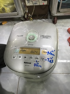 Nồi cơm điện nhật 1.8 lít National SR-ST18