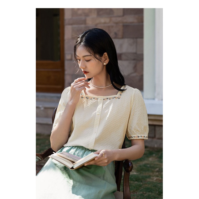 Áo Sơ Mi Cotton Ngắn Tay Cổ Vuông Thêu Họa Tiết Thời Trang Mùa Hè Cho Nữ