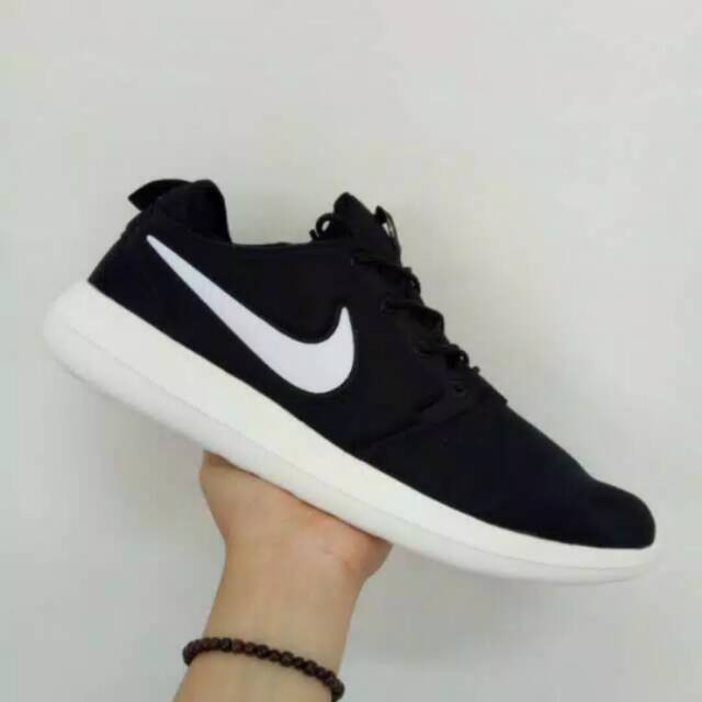 Giày Thể Thao Nike Roshe Run Nhập Khẩu Năng Động Cho Bé Gái