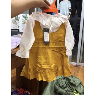 Váy yếm cho bé gái