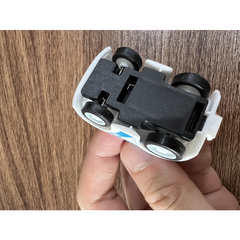 Set đồ chơi 2 ô tô cảnh sát tí hon cực dễ thương